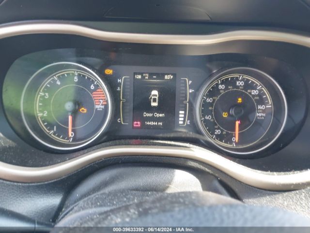 1C4PJLCB1GW138227 Jeep Cherokee Latitude