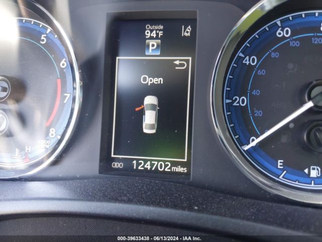 5YFBURHE2HP661757 Toyota COROLLA SE