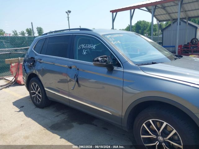 3VV3B7AXXMM100011 Volkswagen Tiguan 2.0t Se/2.0t Se R-line Black/2.0t Sel