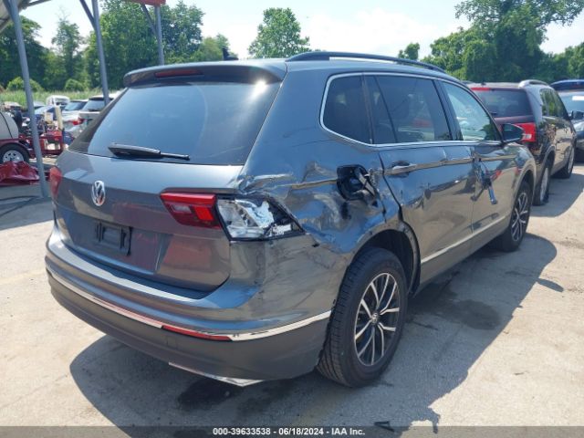 3VV3B7AXXMM100011 Volkswagen Tiguan 2.0t Se/2.0t Se R-line Black/2.0t Sel