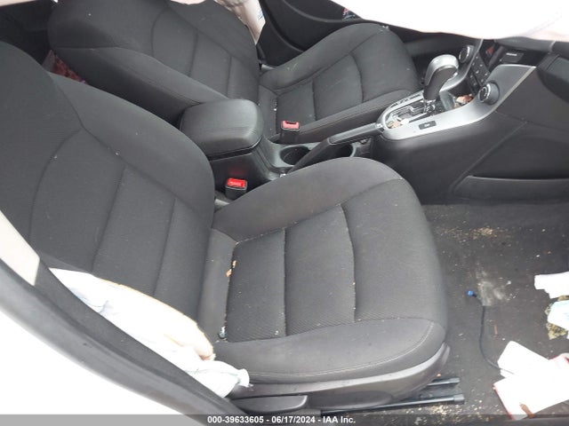 1G1PC5SB1E7402554 Chevrolet Cruze 1lt Auto