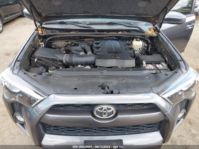 Toyota 4RUNNER SR5 2019 JTEBU5JR6K5652131 Image 10