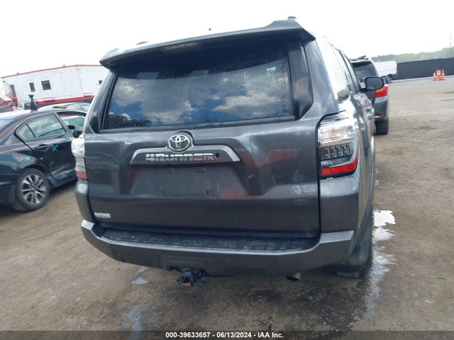 Toyota 4RUNNER SR5 2019 JTEBU5JR6K5652131 Image 16