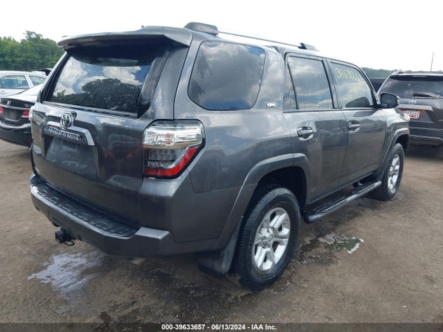Toyota 4RUNNER SR5 2019 JTEBU5JR6K5652131 Image 4