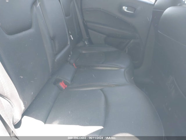 3C4NJDCB2KT672770 Jeep Compass Limited 4x4