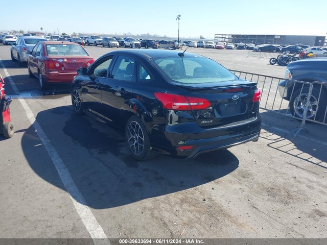 Ford FOCUS SE 2016 1FADP3F23GL262942 Image 3
