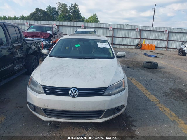 3VWL07AJ9EM384617 Volkswagen Jetta 1.8t Sel