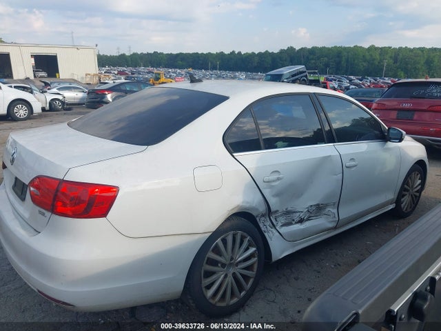 3VWL07AJ9EM384617 Volkswagen Jetta 1.8t Sel