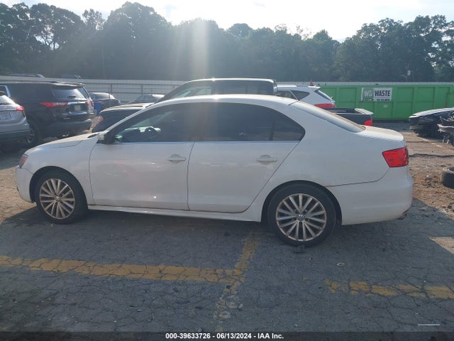 3VWL07AJ9EM384617 Volkswagen Jetta 1.8t Sel