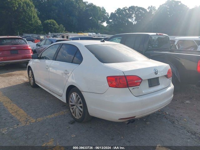 3VWL07AJ9EM384617 Volkswagen Jetta 1.8t Sel