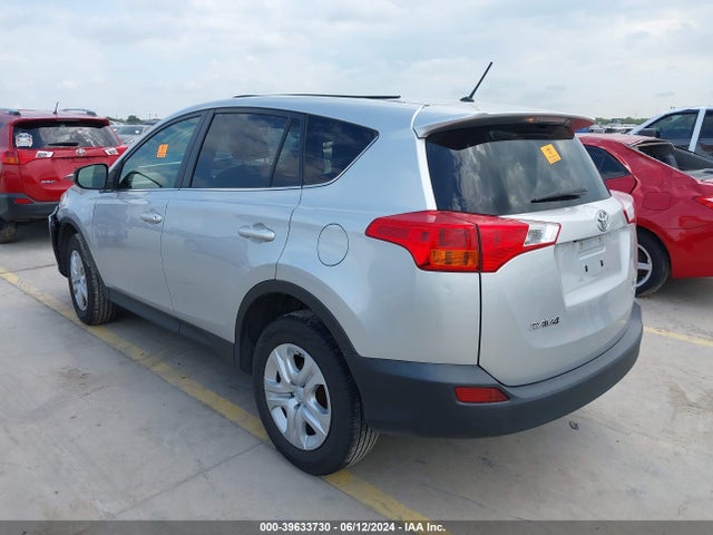 Toyota RAV4 LE 2014 JTMBFREV1ED072857 Image 3