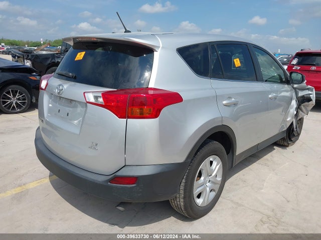 Toyota RAV4 LE 2014 JTMBFREV1ED072857 Image 4