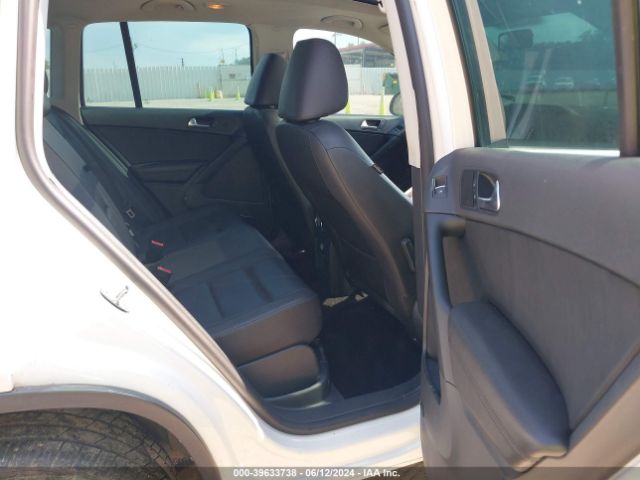 WVGAV3AX8EW546158 Volkswagen Tiguan Sel