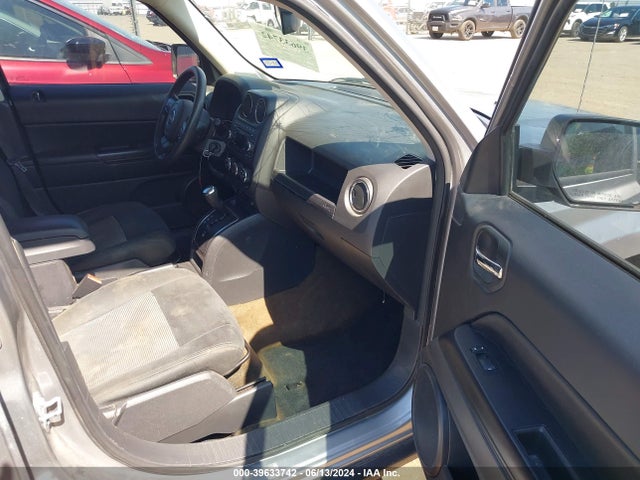 1C4NJPBA0HD116403 Jeep Patriot Sport Fwd