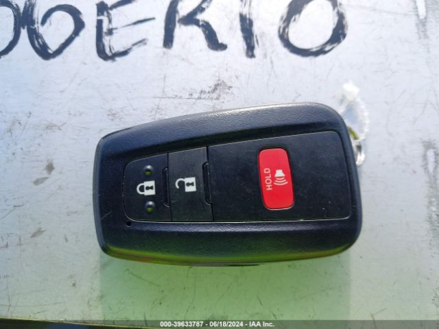 2T3P1RFV8MW221107 Toyota Rav4 Xle