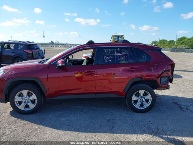 2T3P1RFV8MW221107 Toyota Rav4 Xle