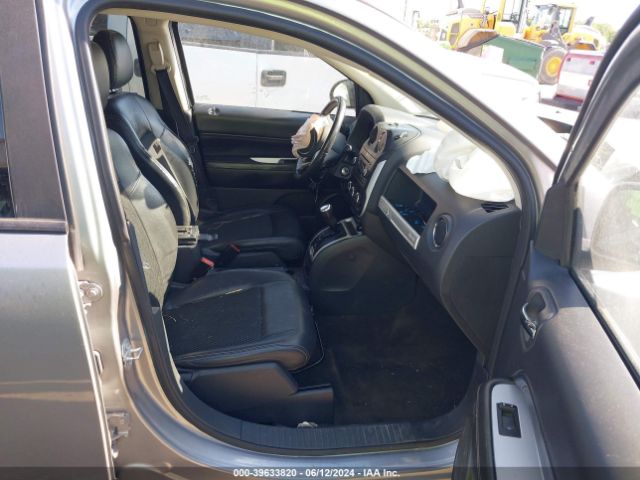 1C4NJCEA5GD789738 Jeep Compass Latitude