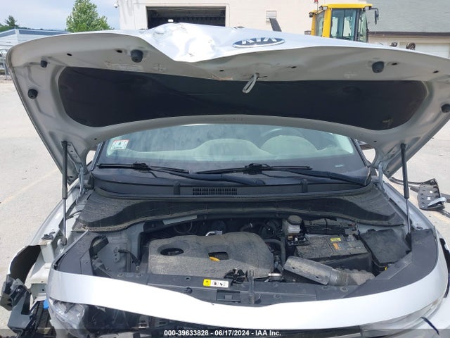 KIA SOUL LX 2020 KNDJ23AU8L7056166 Image 10