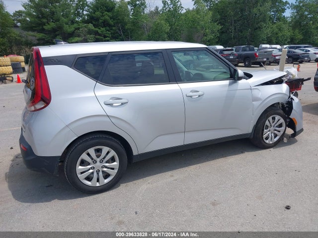 KIA SOUL LX 2020 KNDJ23AU8L7056166 Image 4