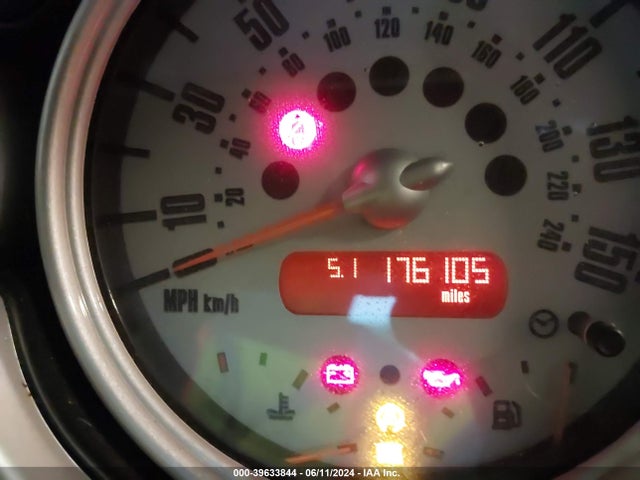 2006 MINI COOPER S WMWRE33516TL23236 Photo 6