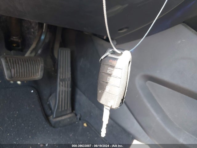 KIA FORTE LX 2017 3KPFK4A76HE055160 Image 11