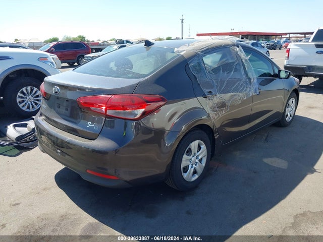 KIA FORTE LX 2017 3KPFK4A76HE055160 Image 4