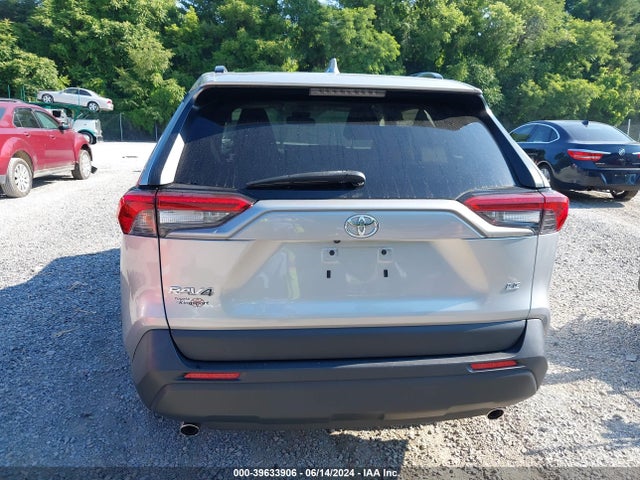 Toyota RAV4 LE 2019 JTMH1RFV2KJ008718 Image 16