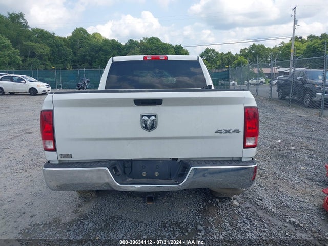 3C6RR7KG6KG719288 RAM 1500 Classic Tradesman  4x4 5'7 Box