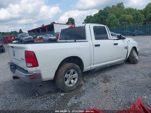 3C6RR7KG6KG719288 RAM 1500 Classic Tradesman  4x4 5'7 Box