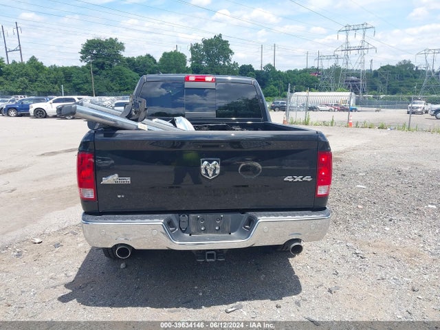 1C6RR7LT6JS332520 RAM 1500 Big Horn  4x4 5'7 Box