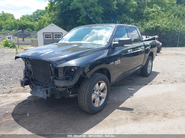 1C6RR7LT6JS332520 RAM 1500 Big Horn  4x4 5'7 Box