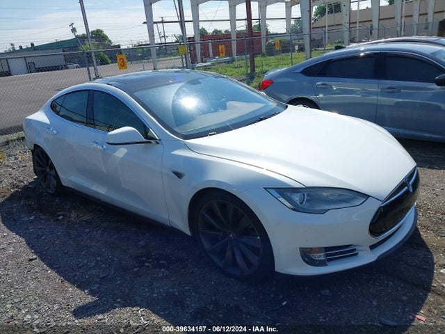 2013 TESLA MODEL S 5YJSA1CP6DFP08023 Photo 0