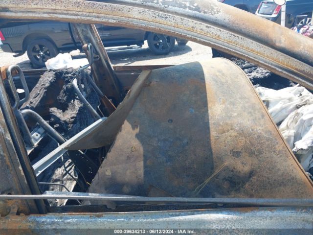 JTMDFREV3JJ740386 Toyota Rav4 Limited