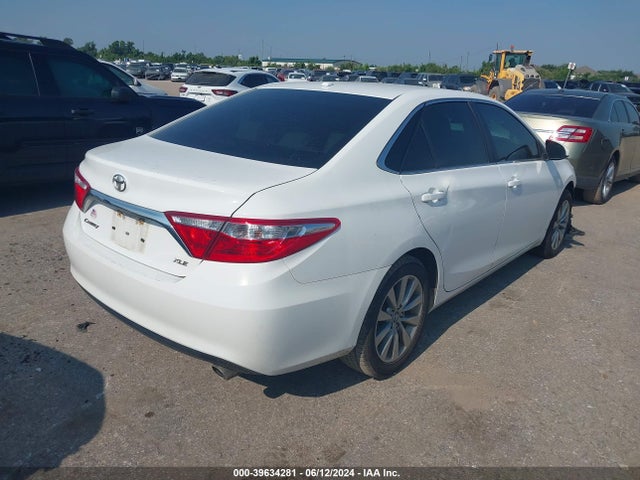 Toyota CAMRY XLE 2017 4T1BF1FK1HU329232 Image 4