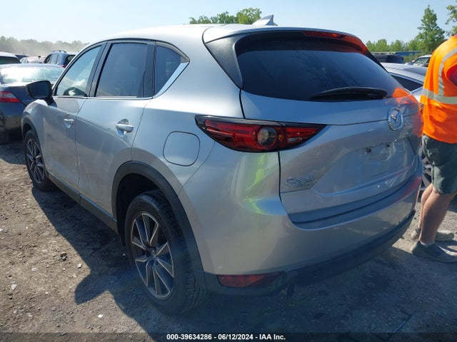 Mazda Cx-5 Grand Touring 2017 JM3KFBDL0H0113361 Image 3