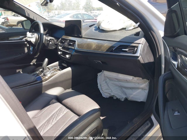 WBA53BH04NCJ56476 BMW 530 I
