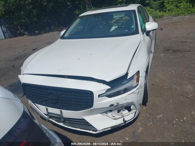 7JRA22TK4LG072176 Volvo S60 T6 Momentum