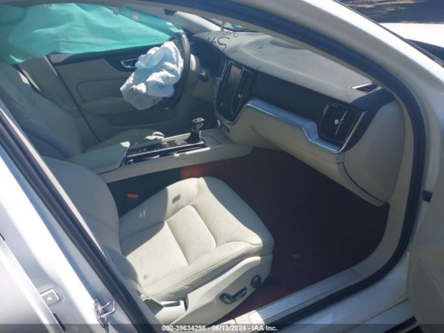 7JRA22TK4LG072176 Volvo S60 T6 Momentum
