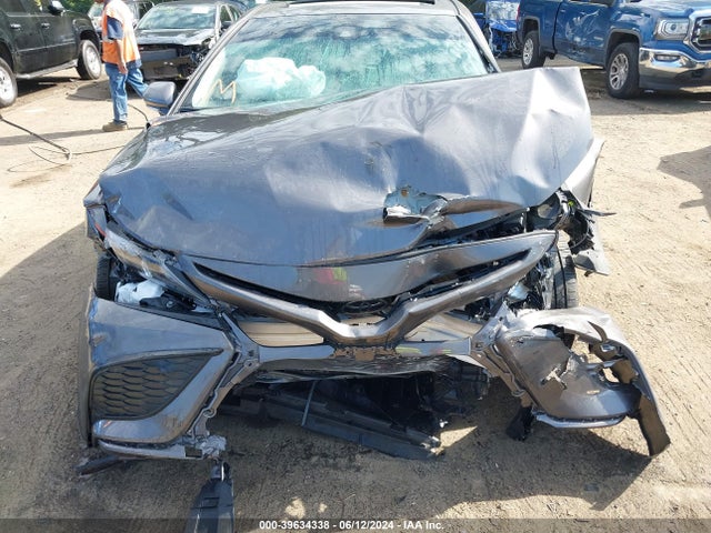 4T1T11AK9RU857211 Toyota CAMRY SE