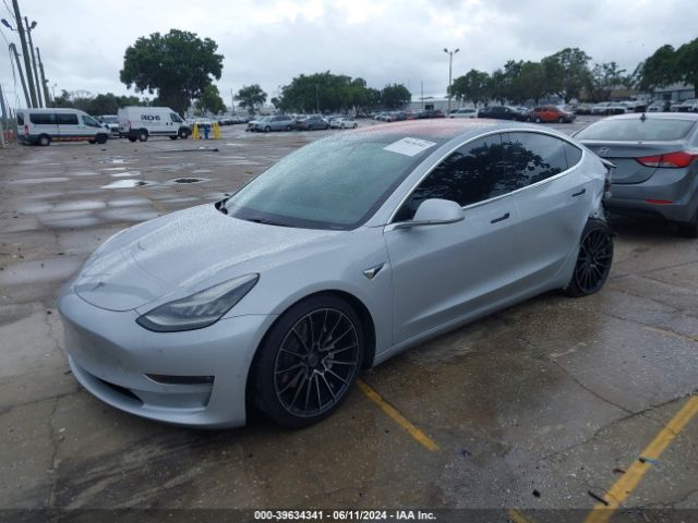 5YJ3E1EA7JF060799 Tesla Model 3 Long Range/mid Range