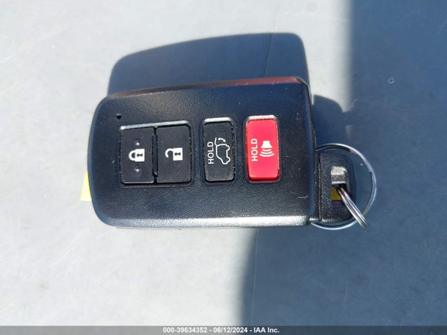 Toyota Rav4 Xle 2018 2T3RFREV6JW845236 Image 11