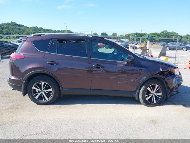Toyota Rav4 Xle 2018 2T3RFREV6JW845236 Image 13