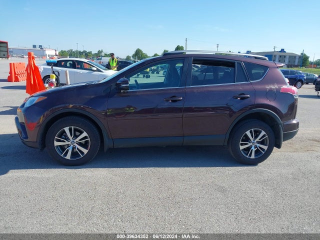 Toyota Rav4 Xle 2018 2T3RFREV6JW845236 Image 14