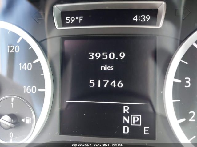 SJKCH5CRXHA026461 Infiniti Qx30 Luxury
