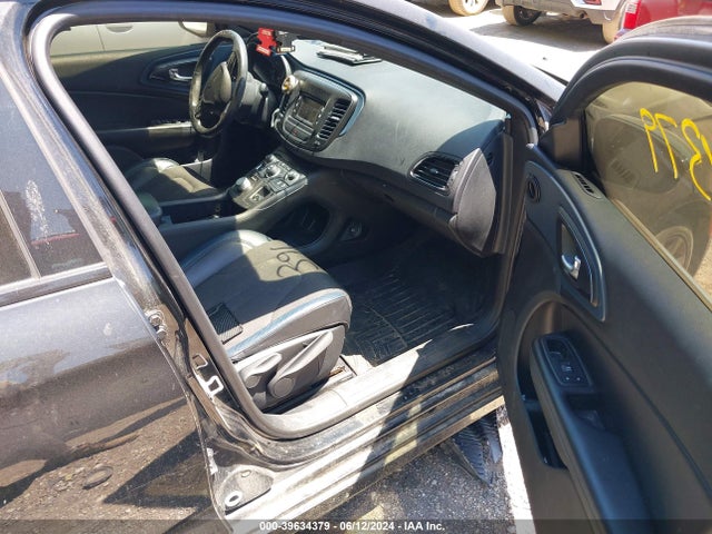 1C3CCCBB0FN550867 Chrysler 200 S