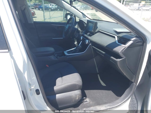 Toyota RAV4 LE 2019 2T3H1RFV6KC018655 Image 5
