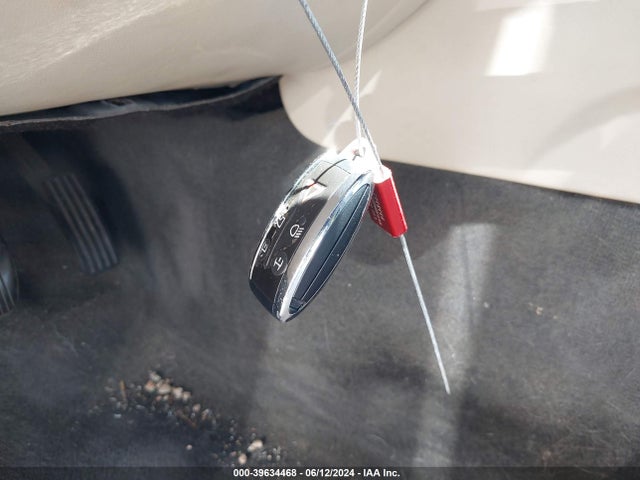 2010 JAGUAR XF SAJWA0GB4ALR75858 Photo 10