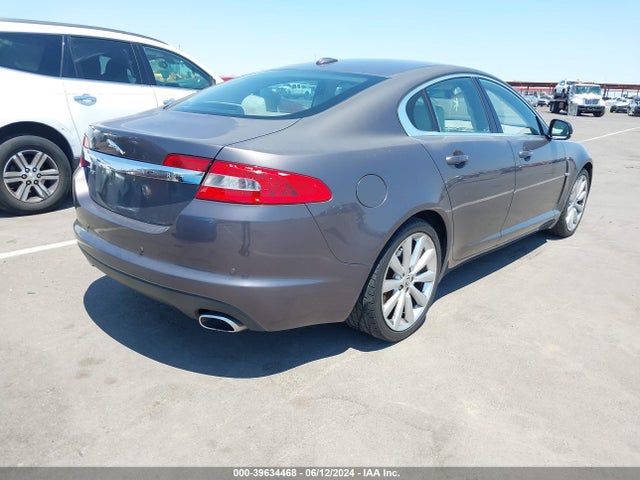 2010 JAGUAR XF SAJWA0GB4ALR75858 Photo 3