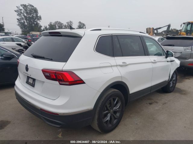 3VV3B7AX1NM108077 Volkswagen Tiguan 2.0t Se