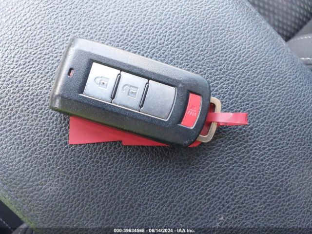 JA4AD3A36HZ068226 Mitsubishi Outlander Se